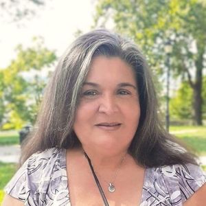 Meet your Posher, Gloria